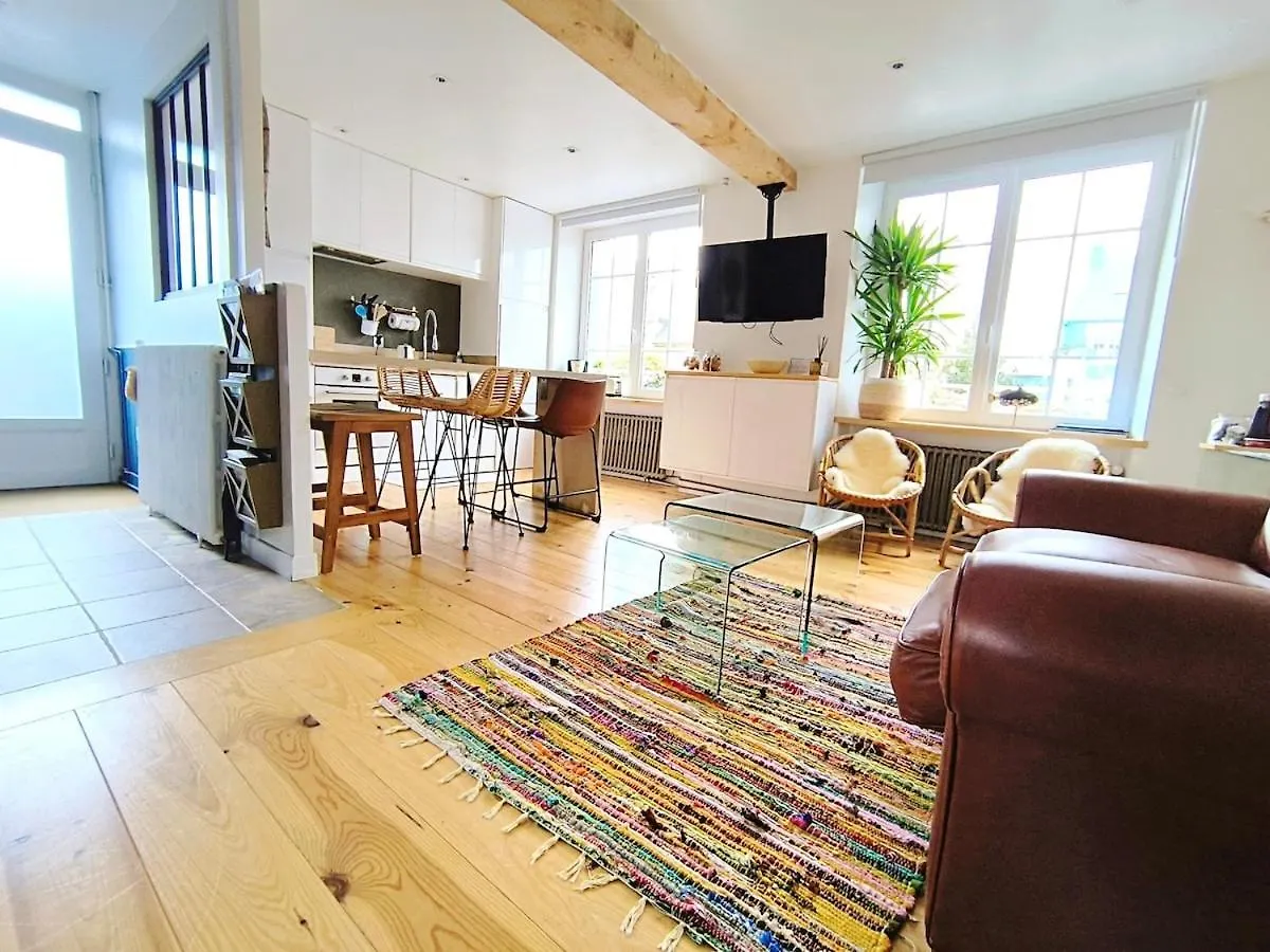 Casa de Férias Au Calme, Maison En Pierres Proche De La Plage Guilvinec